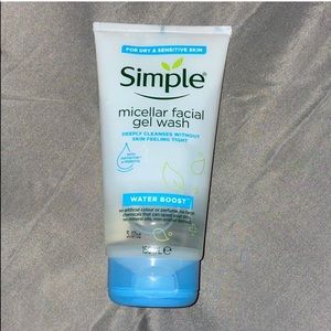 Simple Water Boost Micellar Facial Gel Wash